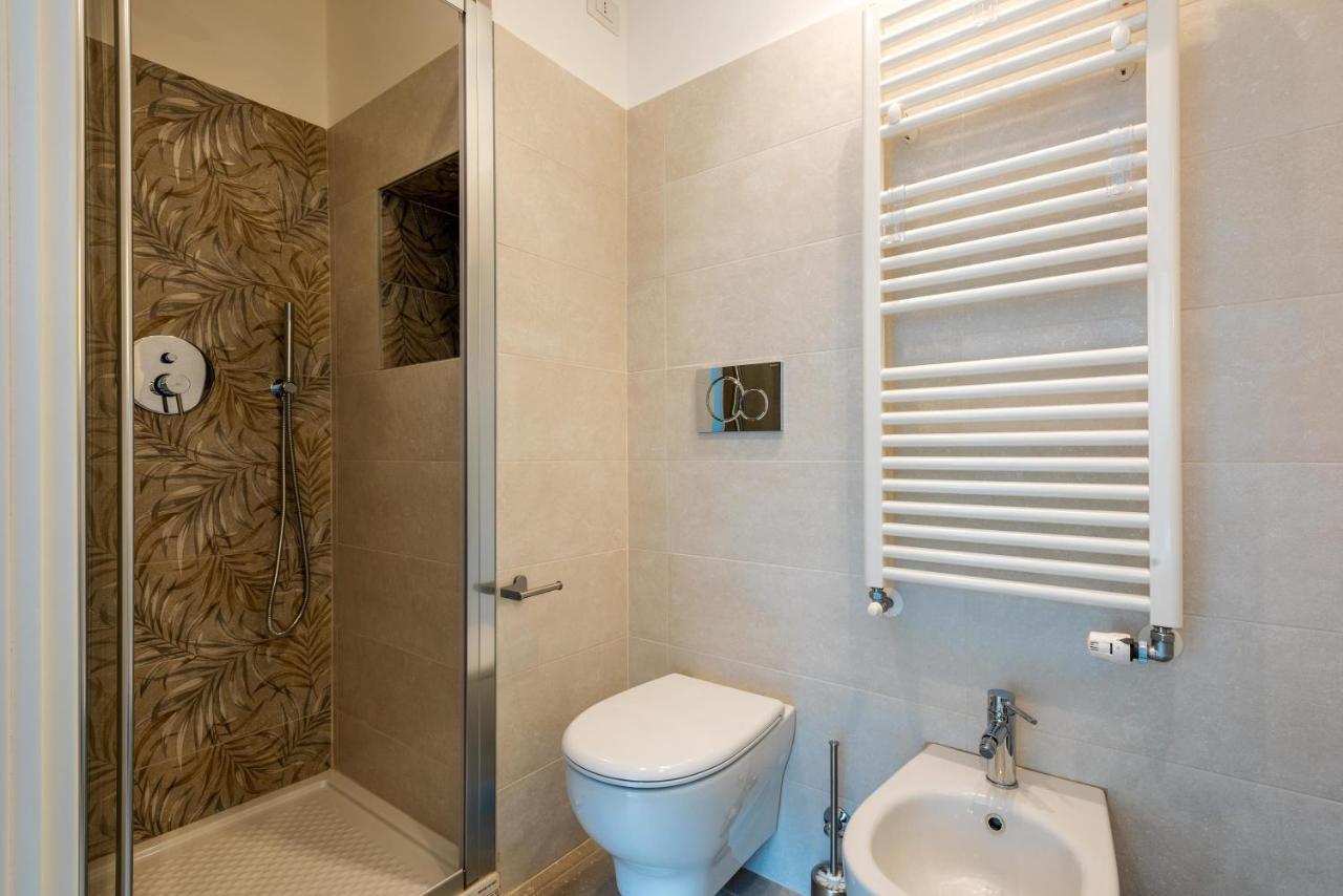 Spacious & Comfortable Apartment In Duomo By Easylife มิลาน ภายนอก รูปภาพ