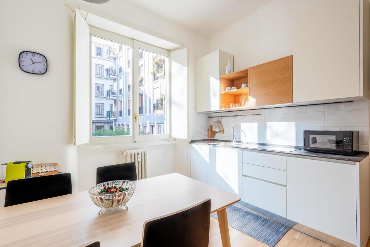 Spacious & Comfortable Apartment In Duomo By Easylife มิลาน ภายนอก รูปภาพ